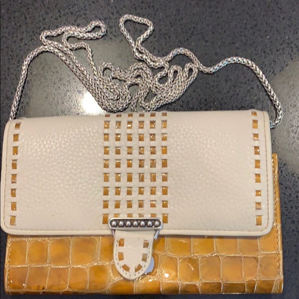 Brighton clutch or Crossbody - Picture 2 of 4